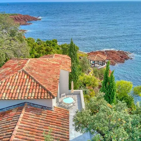 Ref Anthea - Palmes D'or Villa Saint-Raphael (Var)
